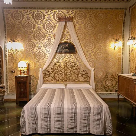 Savarini Bed & Breakfast 4*