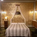 Savarini 住宿加早餐酒店 4*