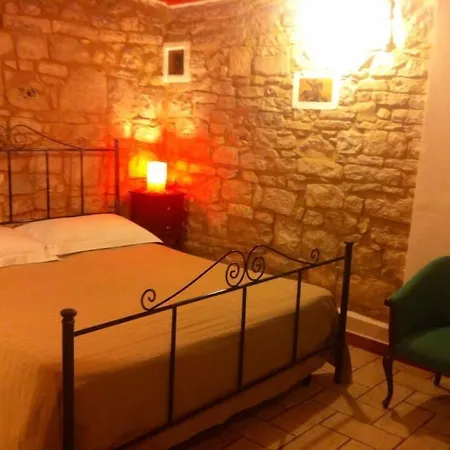 Savarini ベッド・アンド・ブレックファスト