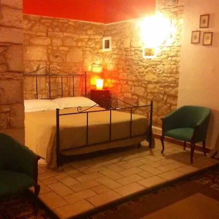 Savarini Bed & Breakfast