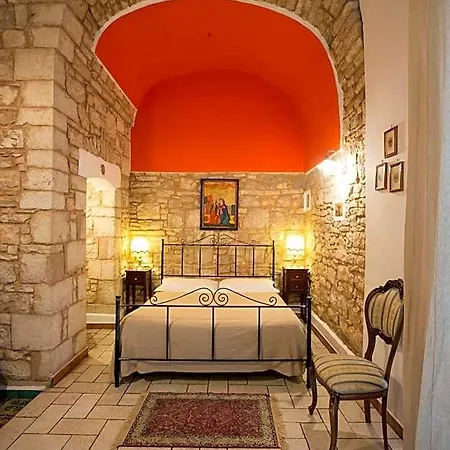 Savarini Bed and Breakfast