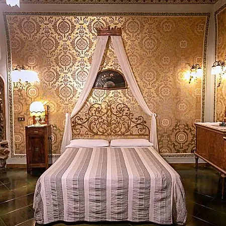 Savarini 4*